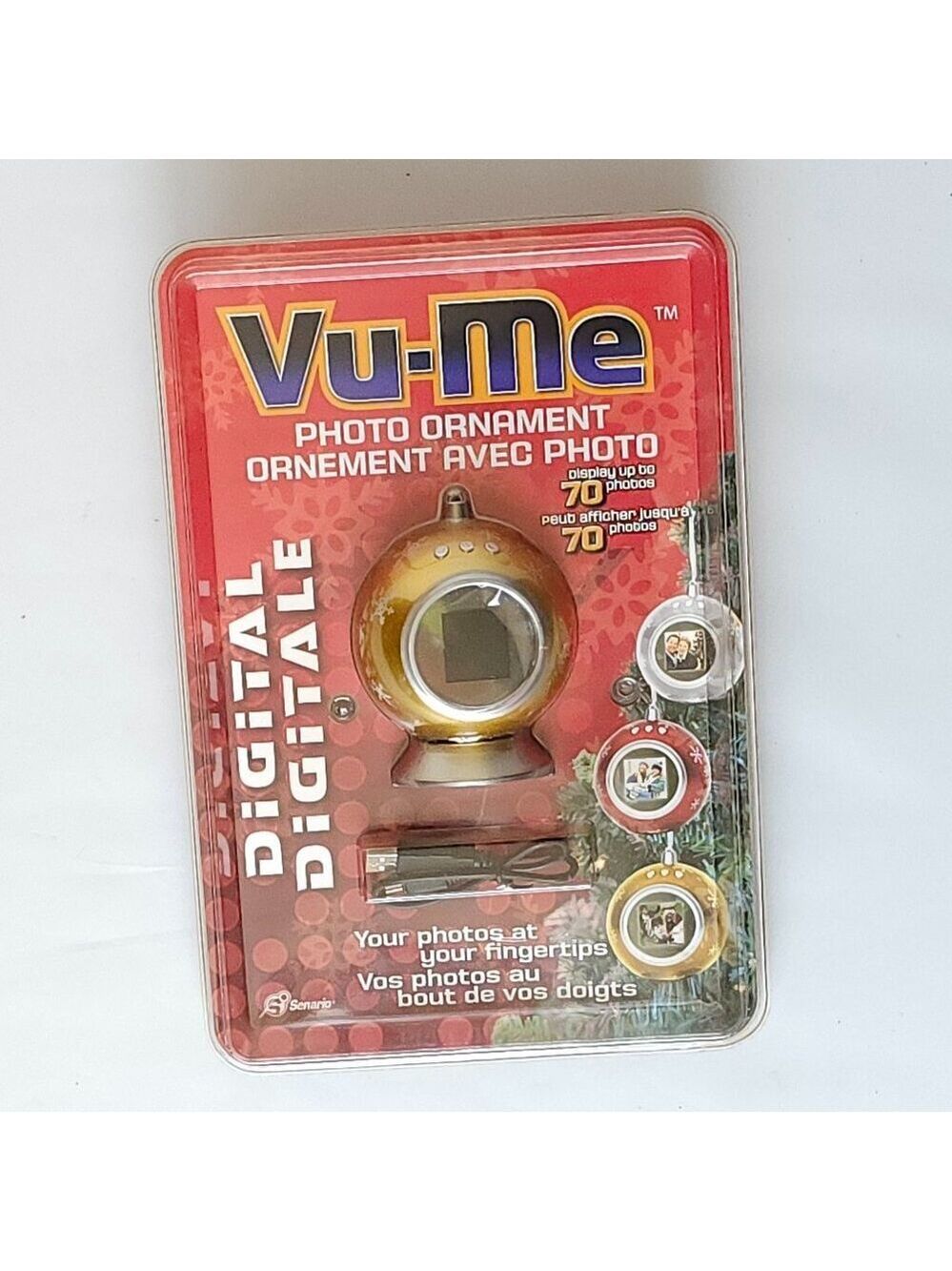 FUN DIGITAL VU-Me Photo Ornament BNIP Bulb Ornament Displays Up to 70 Photos
